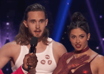 C1609006 Duo Stardust Creates An Unforgettable Spectacle While Flying High In The Air AGT_part2