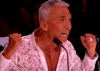 C2409013 Stacey Leadbeatter gets us in feels heartbreaking Demi Lovato_part2