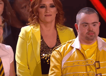 C3009006 Electric Umbrella had us beaming joyous_part2