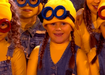 C3009011 Lil are on loose in their extra cheeky Semi Final performance_part2