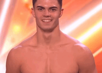 C3009019 year old pole artist Albert Amores is vision to behold_part2