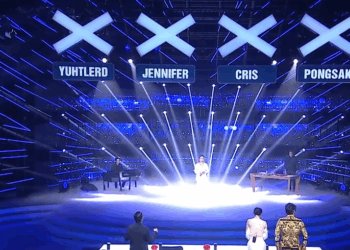 C1009005 Jennifer Kim Becomes the Muse and the Music For His Painting_part2