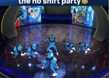 C1509014 This Is Why Shirts Disappeared on Stage_part2