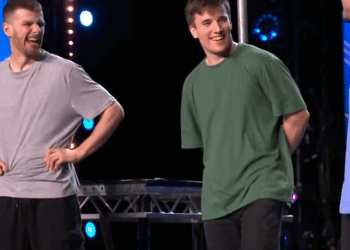 C0610003_Parkour Collective flew onto BGT stage! Unforgettable Audition Britain Got Talent_part2