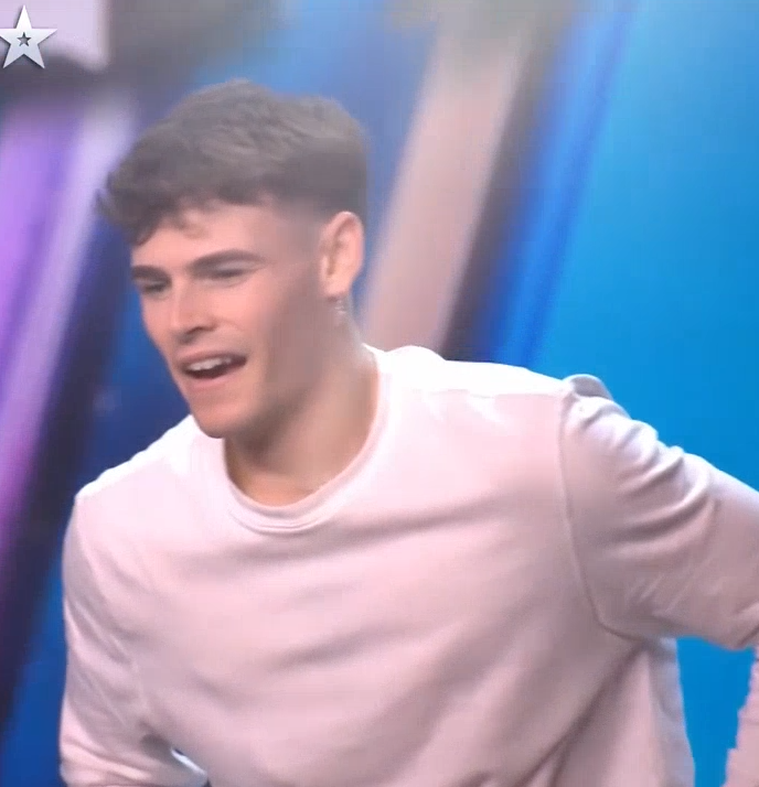 C0610017_PE teacher Felix Clements FILLED stage his amazing dance moves Unforgettable Audition Britain Got Talent_part2