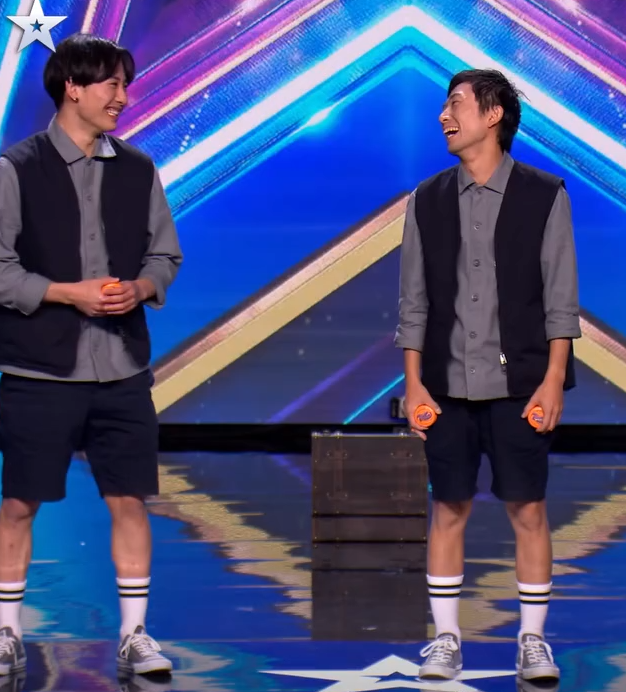 C0610018_SEAMLESS synchronised Yo Yo routine Toy, Toy, Toy! Auditions Britain Got Talent_part2