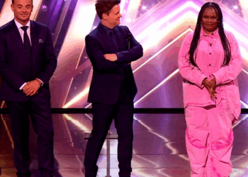 C0710005_Linda Mudzenda gives it her all emotional Semi Final performance_part2