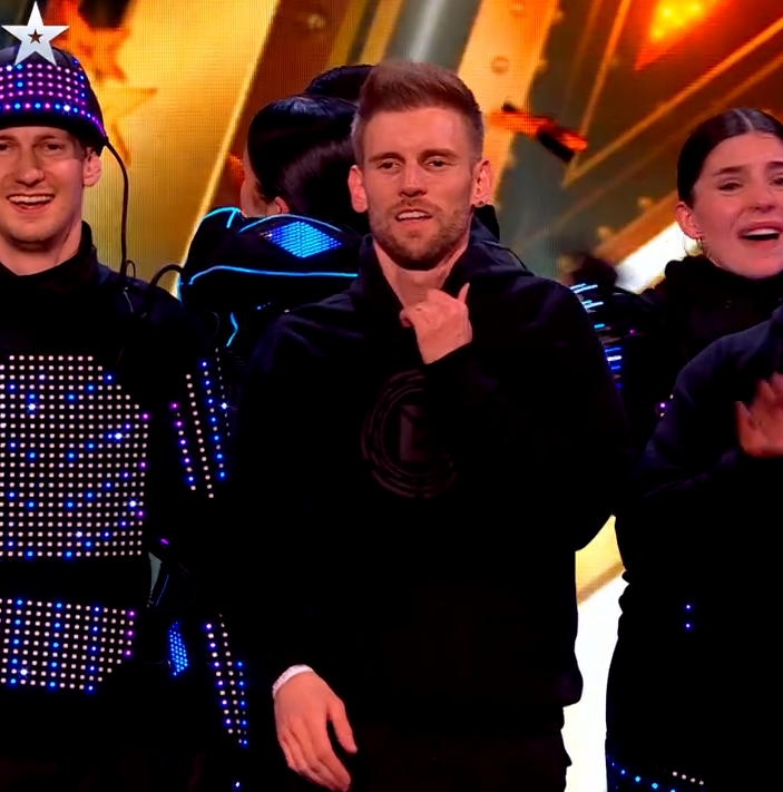 C0710008_Blackouts bring party to Underground Golden Semi Final performance_part2