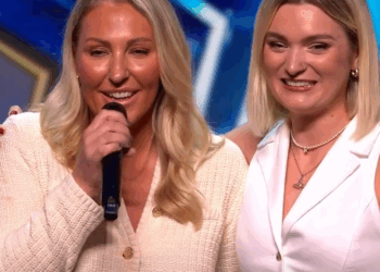 C0710013_Singing mum daughter duo Hollie Emma will bring tear to your eye_part2