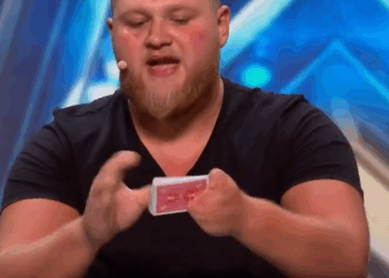 C0710017_Fingerless magician Dean Lahan gets KSI involved in magic audition_part2