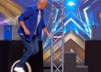 C0710020_Dad son duo Jimmy Jeremy unicycle their way into our hearts_part2