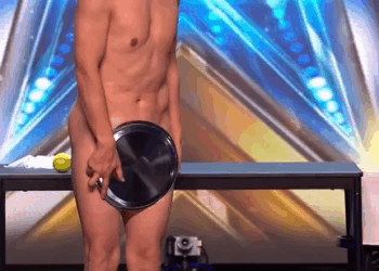 C1010009_Akira uses Blackpool Tower to hide his crown jewels in cheeky audition!_part2