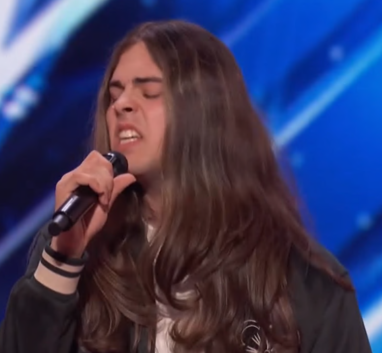 C2910006 Jourdan Blue Breakeven Receives GOLDEN BUZZER Howie Mandel! Auditions AGT part2