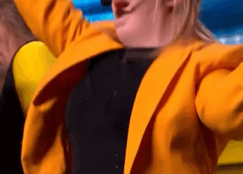 C1211004_Charity Group Electric Umbrella Win Simon Cowell Golden Buzzer on Britain Got Talent!_part2