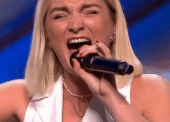 C1211007_Mother daughter duo Hollie Emma audition STUNNING Frank Sinatra classic_part2