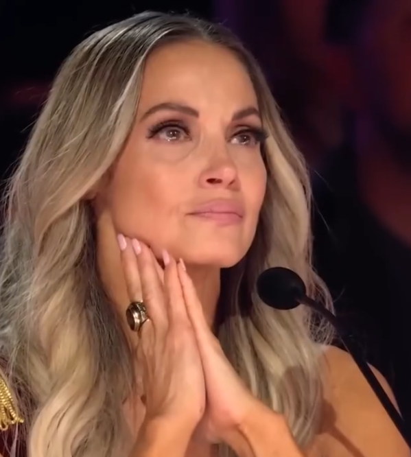 C1811011_Canadian Dance Crew Get GOLDEN BUZZER!_part2