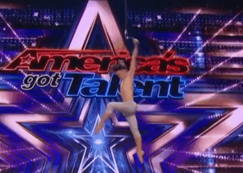 C0111018_Teen Aerialist Blows Judges Away on America Got Talent!_part2