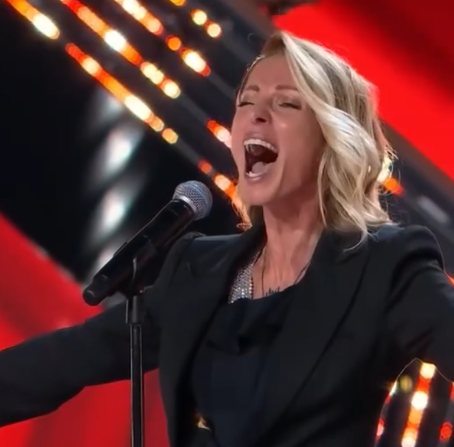 C1811014_SENSATIONAL Noise Maker STUNS Judges!_part2