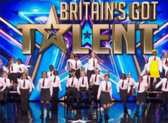 C1811019_Talented school kids perform King_part2