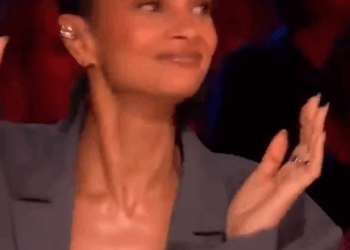 C1911001_Singing Audition SHOCKS Judges!_part2