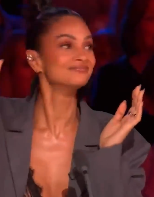 C1911001_Singing Audition SHOCKS Judges!_part2