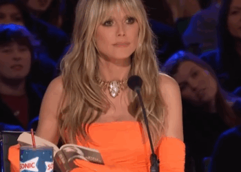 C1911018_Comedy Meets Magic!_part2