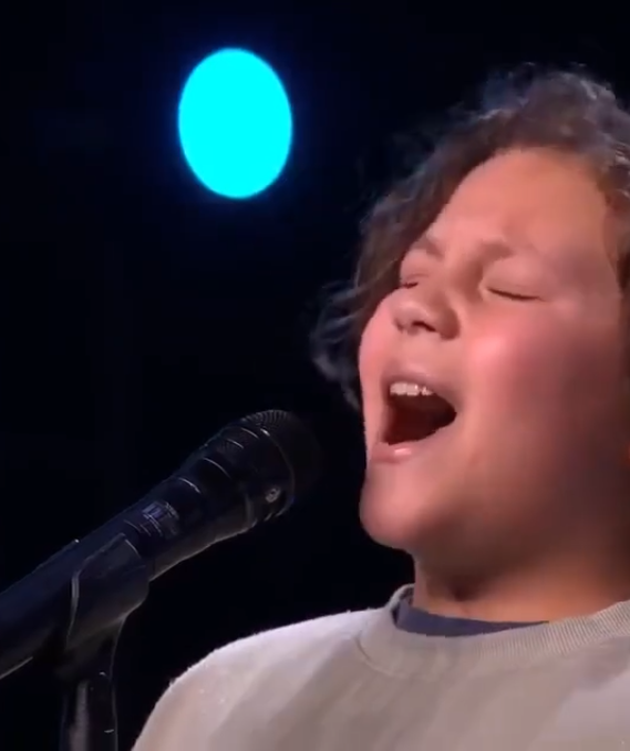 C2411009_year old Dylan leaves us GOBSMACKED by his vocals!_part2