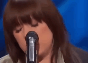 C2411014_Nervous Singer WOWs Judges!_part2