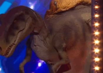 C2511004_Ranger Chris Roberts performs Gangnam Style dinosaur friends_part2