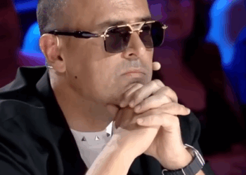 C2511016_He Shows His Unique Special Skills on Piano!_part2