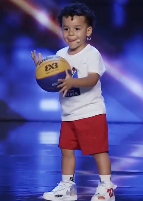 C2511020_Young Basketball Star is Only Years Old!_part2