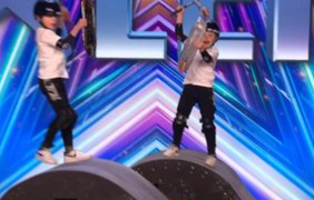 C2711007_Mini daredevils RALLY together after an accident on stage Auditions BGT_part2