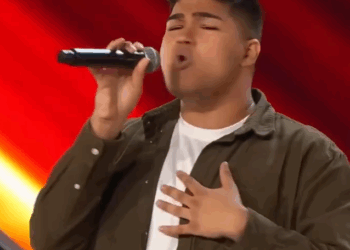 C2811001_INSANE Male Whitney Houston In Got Talent Audition_part2