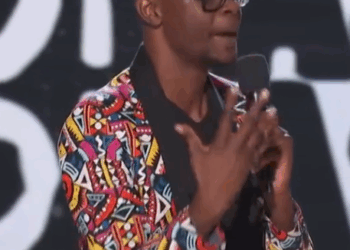 C2811005_Comedian Learnmore Jonasi Has Everyone in Hysterics on America Got Talent!_part2