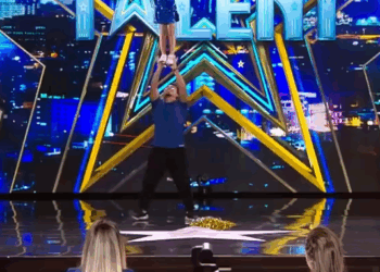 C2811017_Adorable Father Daughter Routine Captivates Judges!_part2