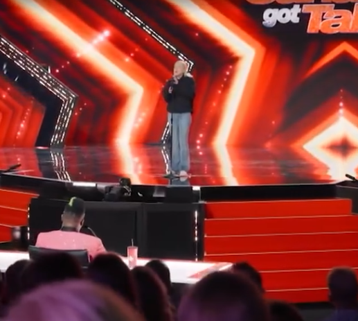 C0111005_She Was Busking Outside When Judge Howie ASKS Her To Come On Show!_part2