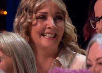 C0511001_Inspiring Choir Give MOVING Audition!_part2