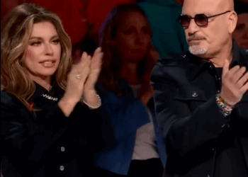 C0511014_First Nation Singer DeeDee Austin Wins Howie Golden Buzzer on Canada Got Talent!_part2