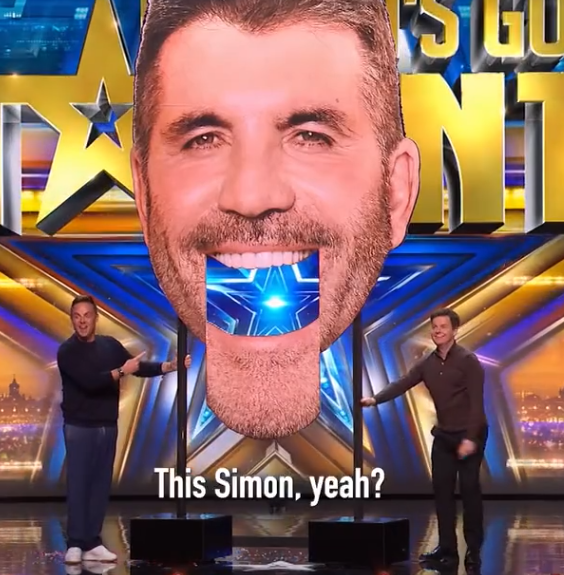 C0511018_Yicheng Sun launches paper plane into Simon Cowell mouth_part2