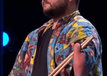 C0611007_Cornel Hrisca Munn Shows Us Nothing is Impossible on Britain Got Talent!_part2