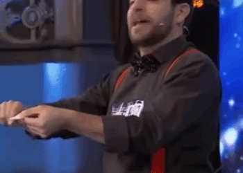 C1111011_Daniel Guedes on Portugal Got Talent (Audition)_part2