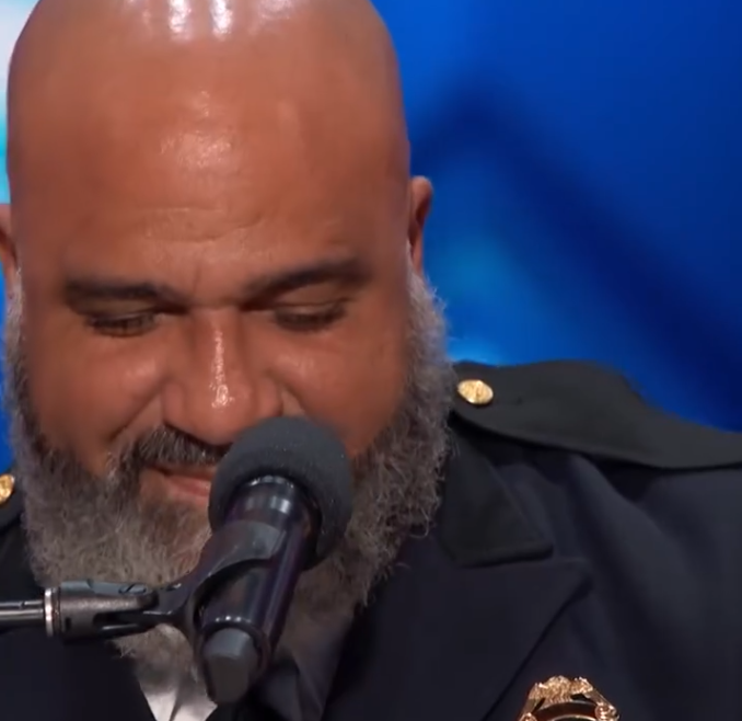 C1112012_Police Officer WOWS AGT Judges!_part2