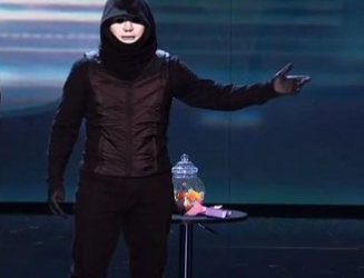 C1712005_Magician gets Ant Dec involved in spine tingling act_part2