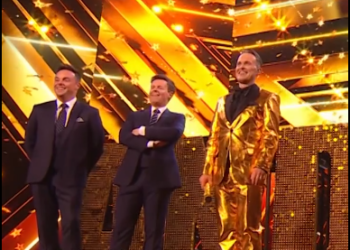 C1712007_Andrew Curphey dials up fabulous glittery disco medley_part2