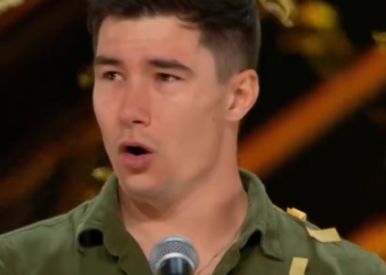 C1912008_Country Singer Jacob Lewis Wins Shania Twain FIRST EVER Golden Buzzer!_part2