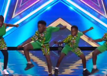 C2012005_Ghetto Kids get audience dancing Golden Buzzer audition_part2