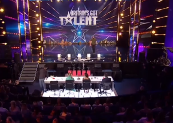 C2012007_James Stott explosive performance has Judges _part2