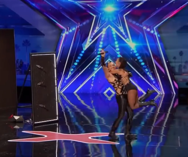 C2212019_Judges Can Barely Watch Deadly Games DANGEROUS Audition!_part2