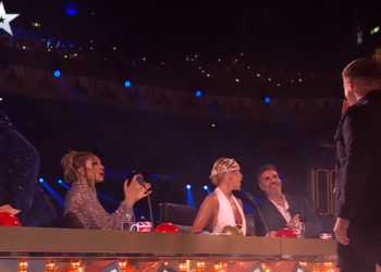 C2312017_Magician Harry Moulding is like Tom Cruise in Mission Impossible_part2