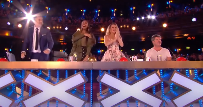 C0412005_OPA! Bambas causes chaos SMASHING performance _part2